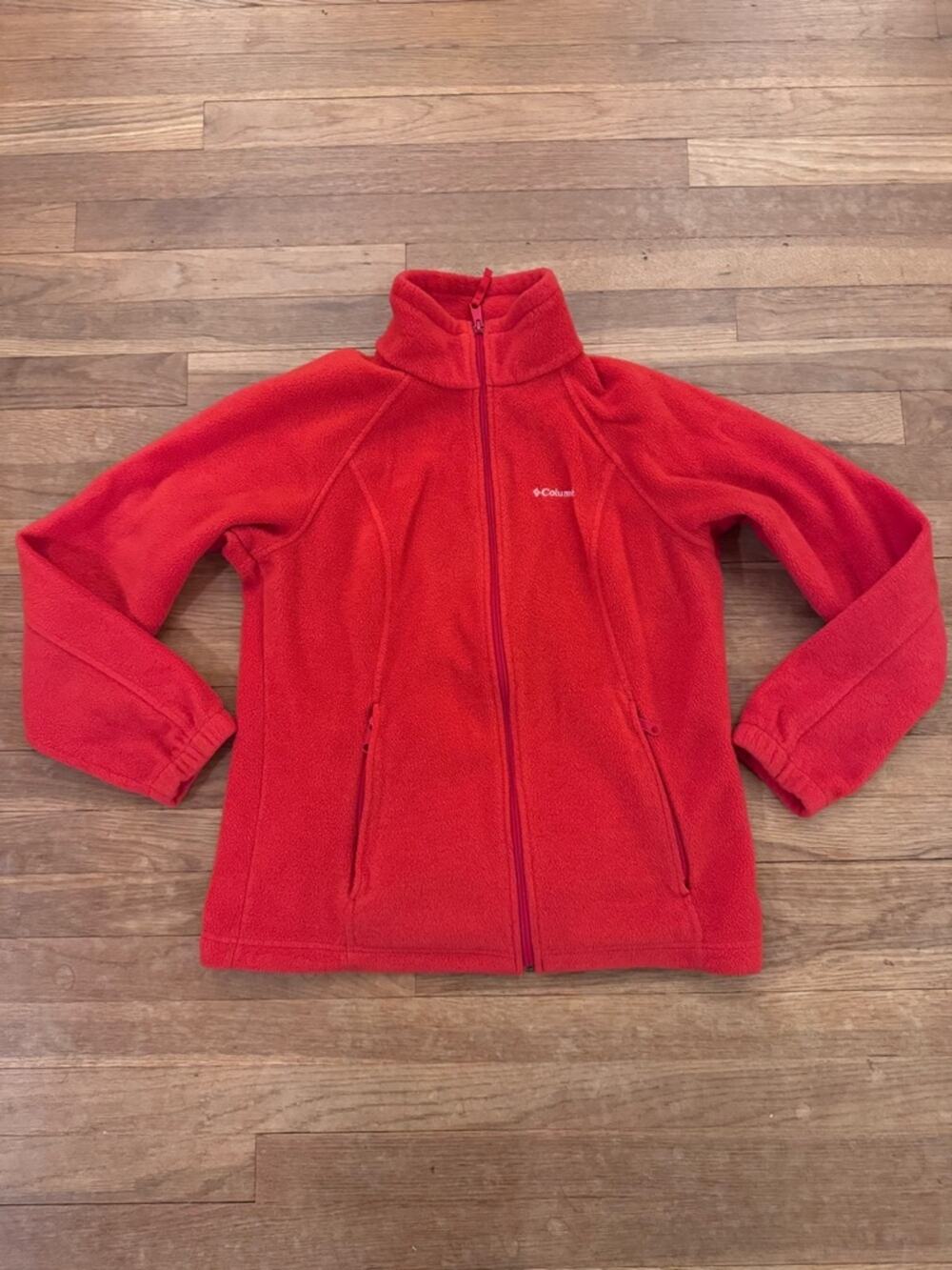 Columbia Women's Red Full Zip Fleece Jacket - Size M
b24